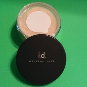MINERAL VEIL/BARE ESCENTUALS Large 1.04 OZ (NWOT)